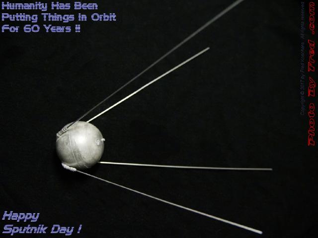 ¡Feliz Día del Sputnik!  foto del 4 de octubre de 2017 en PhotoByFred.com